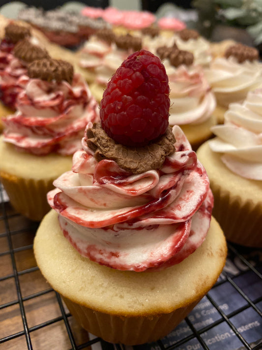 Raspberry Cheesecake Cupcake - Mcks' Cupcakes in South Florida